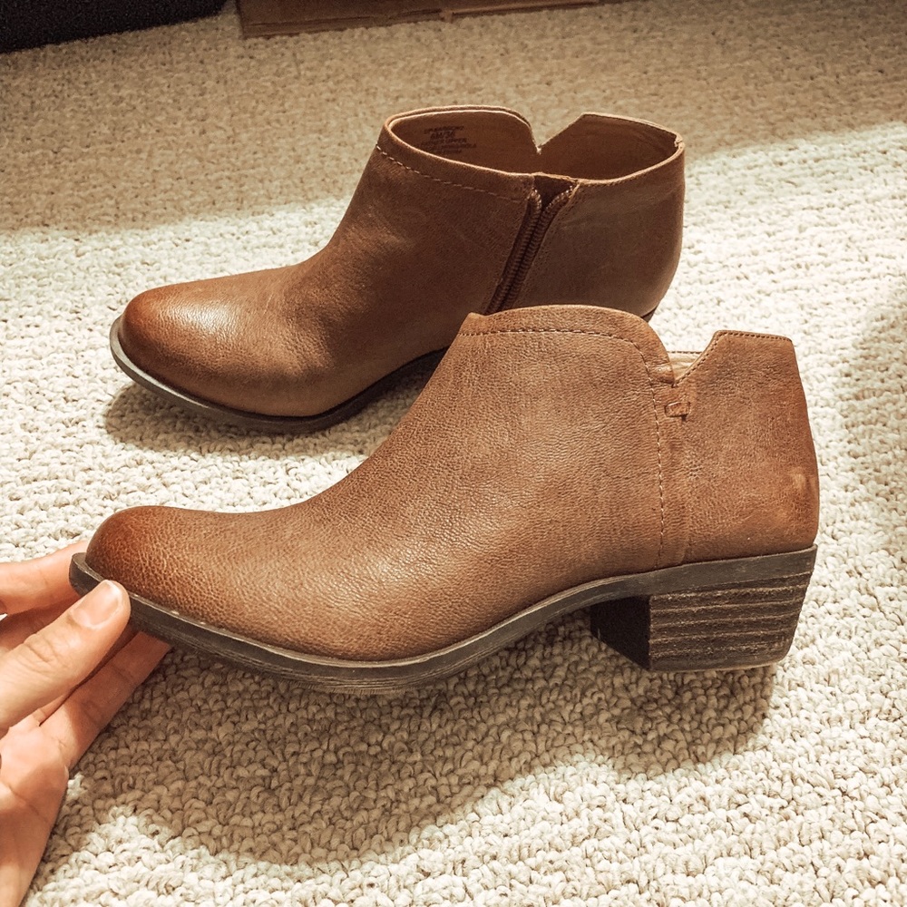 Lucky Brand Tan Booties